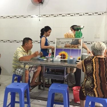 Không gian- Quán Ăn Bún Mọc Bà Triều Bắc Hải