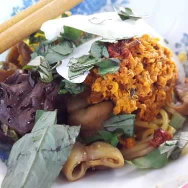 Món ăn- Quán Ăn Bún Nghệ Cầu Phú Cam