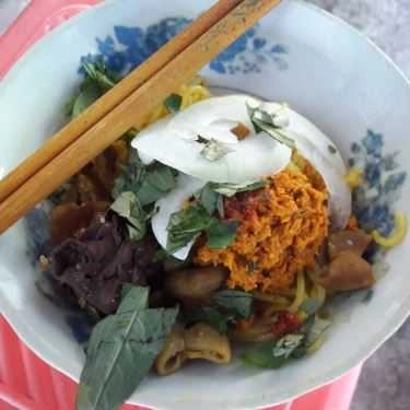 Món ăn- Quán Ăn Bún Nghệ Cầu Phú Cam