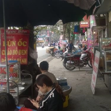 Không gian- Quán Ăn Ngọc Béo - Bún Ốc