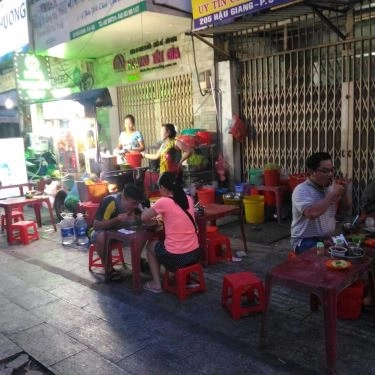 Không gian- Quán Ăn Chị Anh - Bún Riêu & Canh Bún