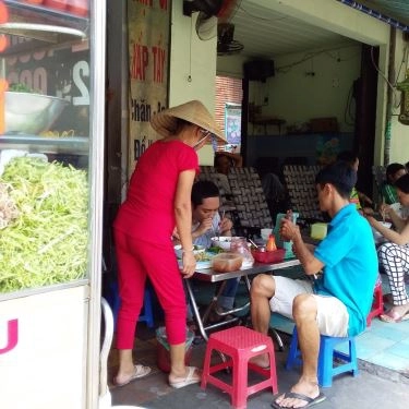 Không gian- Quán Ăn Bún Riêu Cua Ốc & Canh Bún - Lê Hồng Phong