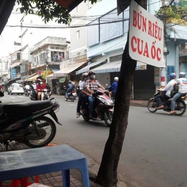 Không gian- Quán Ăn Bún Riêu Ốc - Đồng Đen