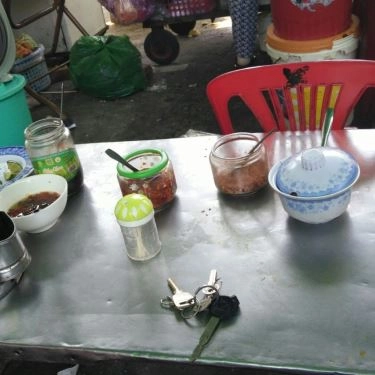 Không gian- Quán Ăn Bún Riêu - Sữa Đậu Nành