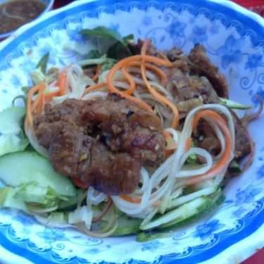 Món ăn- Quán Ăn Bún Thịt Nướng & Nem Lụi Bà Tý