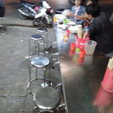 Không gian- Quán Ăn Kim Chi - Bún Thịt Nướng & Bò Lá Lốt