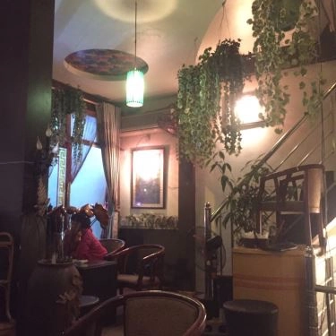 Không gian- Quán Ăn Bùng Binh Cafe