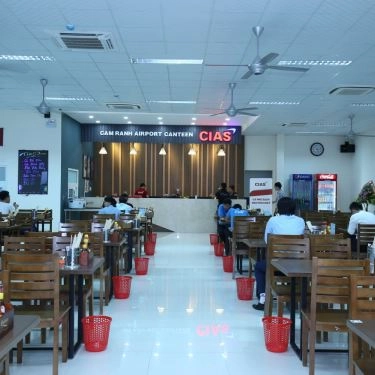 Không gian- Quán Ăn Căn Tin - Sân Bay Quốc Tế Cam Ranh