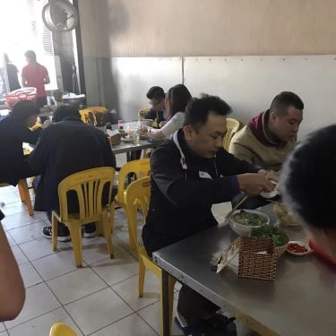 Không gian- Quán Ăn Canh, Bún & Miến Cá Quỳnh Côi