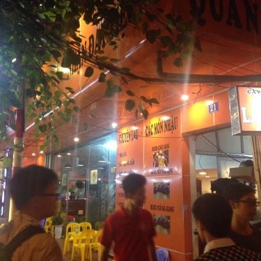 Không gian- Quán Ăn Cây Đề Quán - Lẩu Nướng & Món Nhậu
