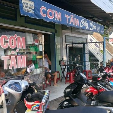 Không gian- Quán Ăn Cây Dừa - Cơm Tấm