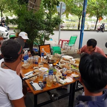Không gian- Quán Ăn Chămpa Quán - Đặc Sản Lào
