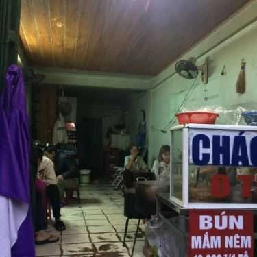 Không gian- Quán Ăn Cháo Bò O Tuệ