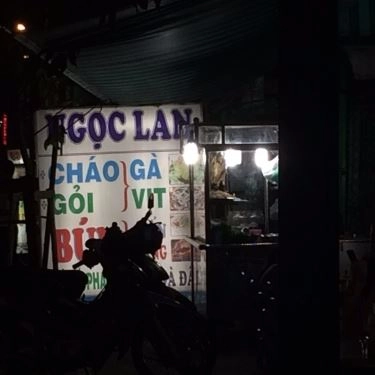 Không gian- Quán Ăn Ngọc Lan - Cháo & Gỏi Vịt