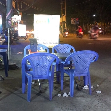 Không gian- Quán Ăn Cháo Gỏi Vịt - Thoại Ngọc Hầu