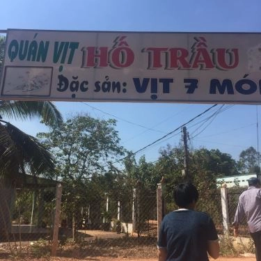Không gian- Quán Ăn Cháo Vịt Hố Trầu