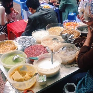 Món ăn- Quán Ăn Chè Huế & Bánh Trôi Tàu - Ngọc Lâm