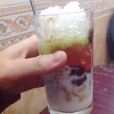 Món ăn- Quán Ăn Chè Huế & Bánh Trôi Tàu - Ngọc Lâm