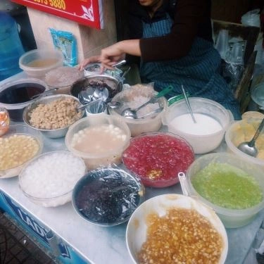 Món ăn- Quán Ăn Chè Huế & Bánh Trôi Tàu - Ngọc Lâm