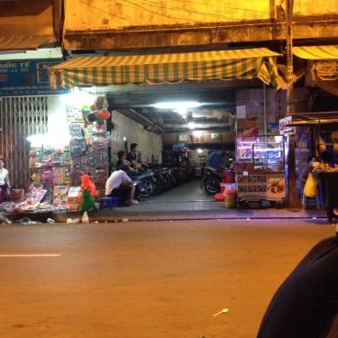 Tổng hợp- Quán Ăn Chè Nhà Đèn - Chè Người Hoa Khu Đèn Năm Ngọn