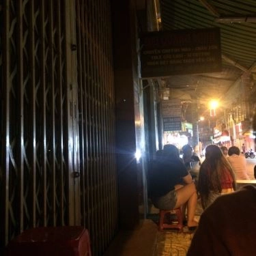 Tổng hợp- Quán Ăn Chè Nhà Đèn - Chè Người Hoa Khu Đèn Năm Ngọn
