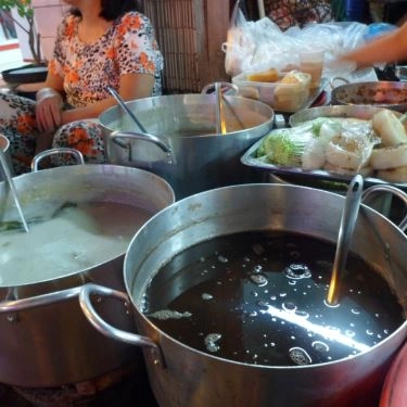 Món ăn- Quán Ăn Chè Nóng Vỉa Hè - Lý Chính Thắng