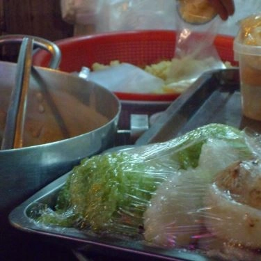 Món ăn- Quán Ăn Chè Nóng Vỉa Hè - Lý Chính Thắng