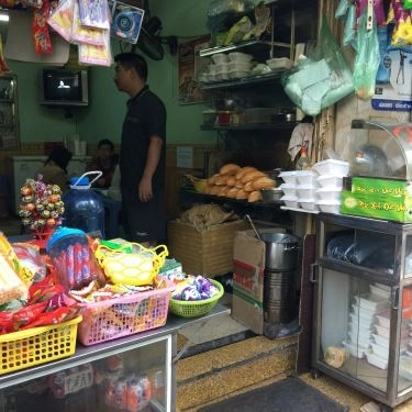 Tổng hợp- Quán Ăn Chú Tuấn - Bánh Mì Kẹp Nem Khoai