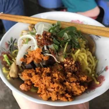 Món ăn- Quán Ăn Bún Nghệ Cầu Phú Cam