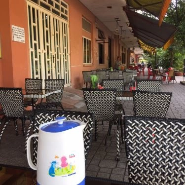 Không gian- Quán Ăn Quyên - Bún Chả Cá, Cafe & Cơm Văn Phòng