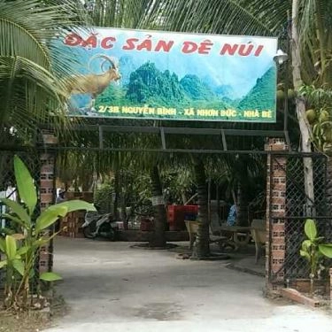 Không gian- Quán Ăn Đặc Sản Dê Núi - Nguyễn Bình