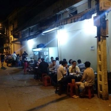 Tổng hợp- Quán Ăn Lẩu Bò Trần Phú - Vỉa Hè