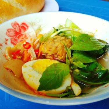 Món ăn- Quán Ăn Nguyên Hồng Quán - Bánh Mì Xíu Mại & Sữa Chua