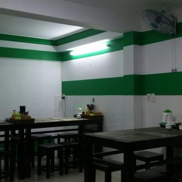 Không gian- Quán Ăn Phở Quân