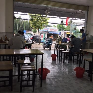 Không gian- Quán Ăn Phở Vị Xưa - Nguyễn Duy Trinh
