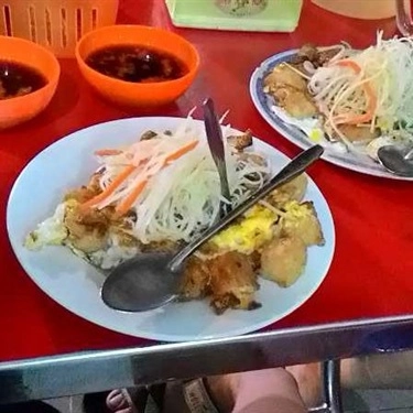 Món ăn- Quán Ăn Sáu Bột Chiên - Tên Lửa