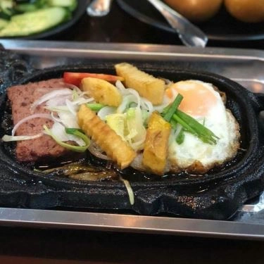 Món ăn- Quán Ăn Trung Hiếu - Bánh Mì Bít Tết & Sốt Vang