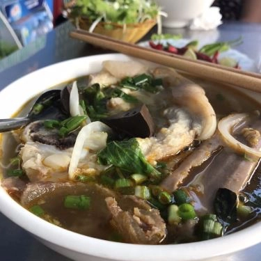 Món ăn- Quán Ăn Chị Bánh - Bún Bò Huế & Mì Quảng