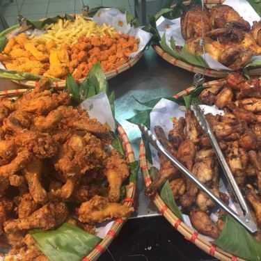 Tổng hợp- Foodcourt - BigC Hạ Long