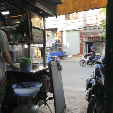 Không gian- Quán Ăn Chú Cao - Hủ Tiếu & Mì