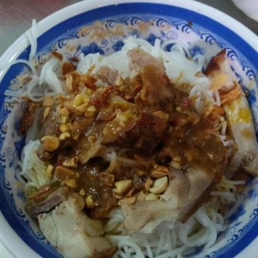 Món ăn- Quán Ăn Chú Quảng - Bún Thịt Nướng & Bánh Bèo