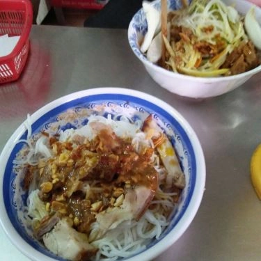 Món ăn- Quán Ăn Chú Quảng - Bún Thịt Nướng & Bánh Bèo