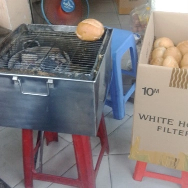Tổng hợp- Quán Ăn Cô Chi - Bánh Mì Gà & Mì Cay
