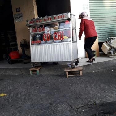 Tổng hợp- Quán Ăn Cô Chi - Bánh Mì Gà & Mì Cay