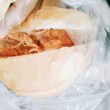 Món ăn- Quán Ăn Cô Chi - Bánh Mì Gà & Mì Cay