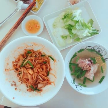 Món ăn- Quán Ăn Cô Hòa - Hủ Tiếu Mì & Hoành Thánh