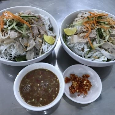 Món ăn- Quán Ăn Cô Loan - Bún Bò Huế & Bún Thịt Nướng