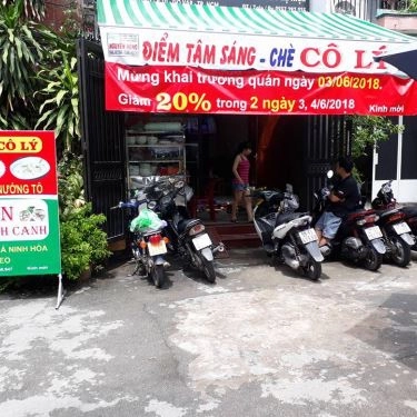 Không gian- Quán Ăn Cô Lý - Bánh Canh, Bún Chả Cá Ninh Hòa & Chè Chuối Nướng