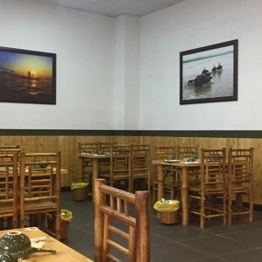 Không gian- Quán Ăn Cô Tư - Bún Cá Lóc