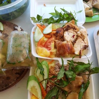 Món ăn- Quán Ăn Cô Vân - Cơm Gà Quay Lu